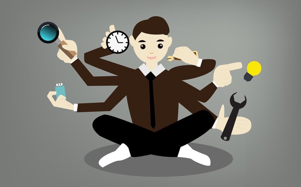 「残業する人」と「残業しない人」決定的な3つの違いとは?