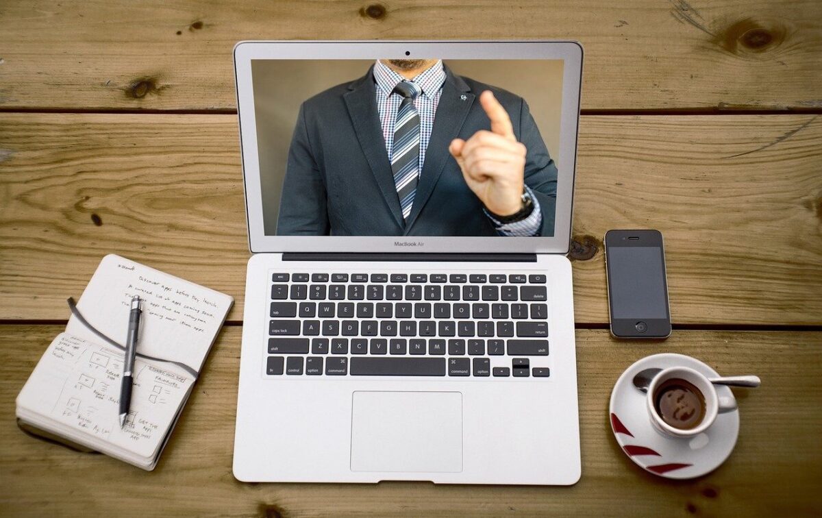 Zoomのおすすめ本9選!使い方を勉強するならこの書籍!