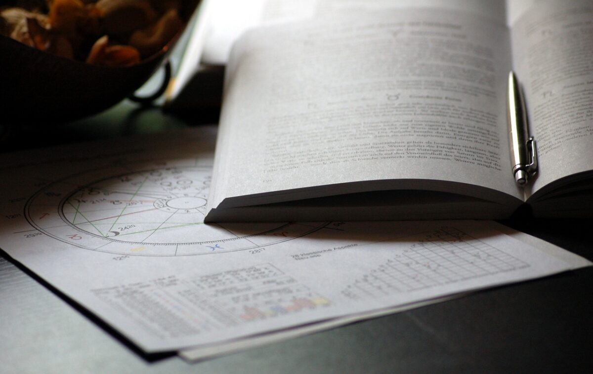 紫微斗数のおすすめ本ランキング10選!【2022年】