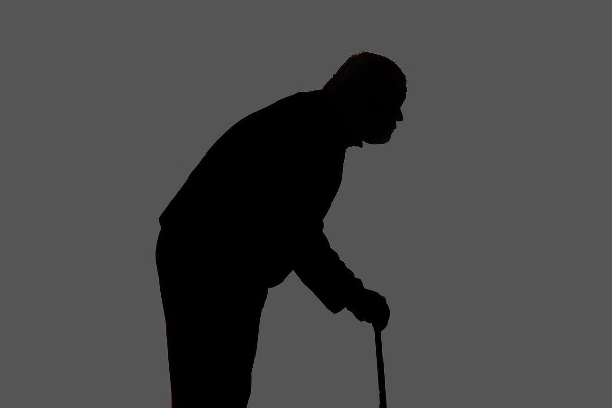 猫背のおすすめ本ランキング12選!【2023年】